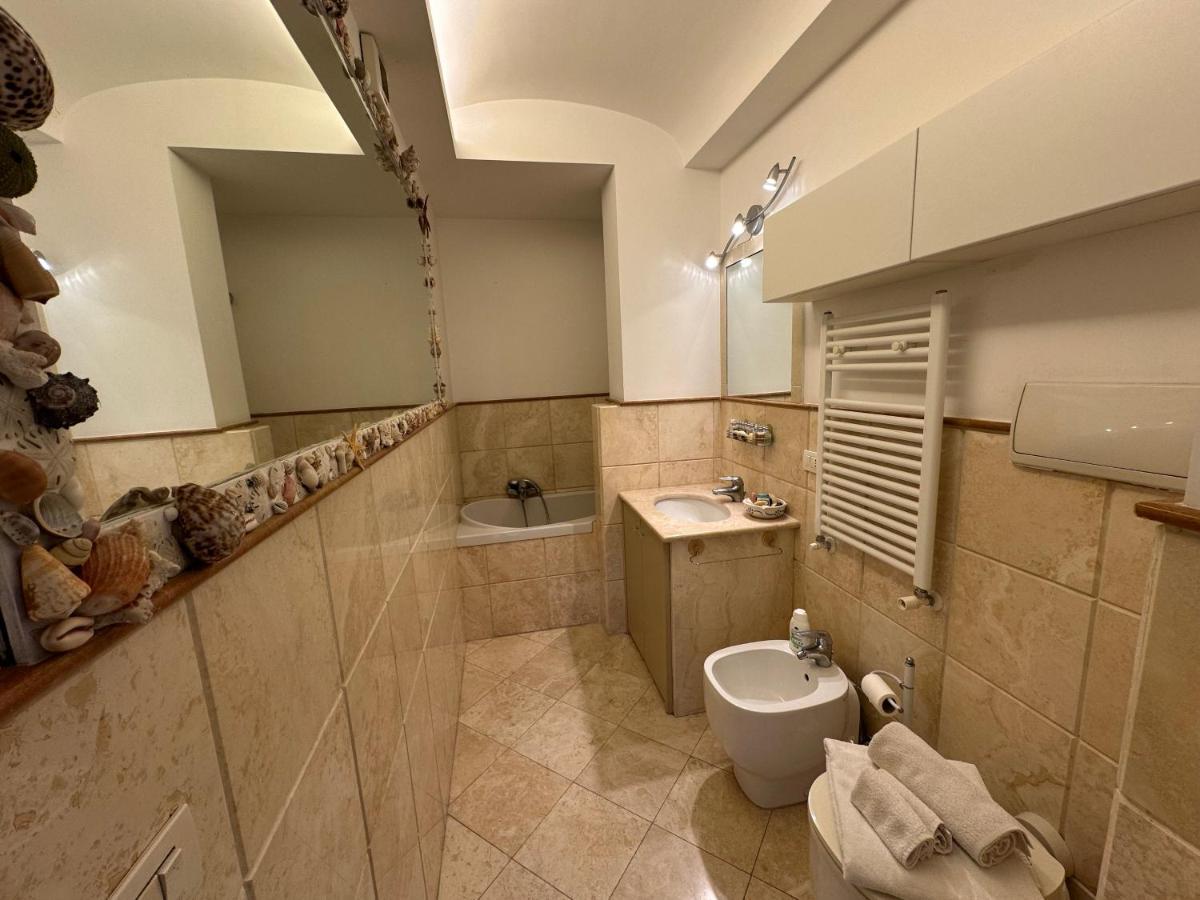 Pf Luxury Apartment Petrarca Posillipo Capri View - My Place Наполи Екстериор снимка