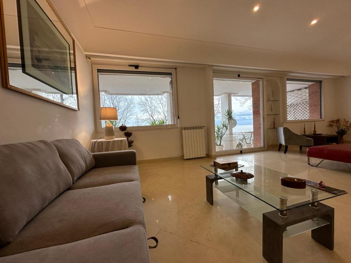 Pf Luxury Apartment Petrarca Posillipo Capri View - My Place Наполи Екстериор снимка