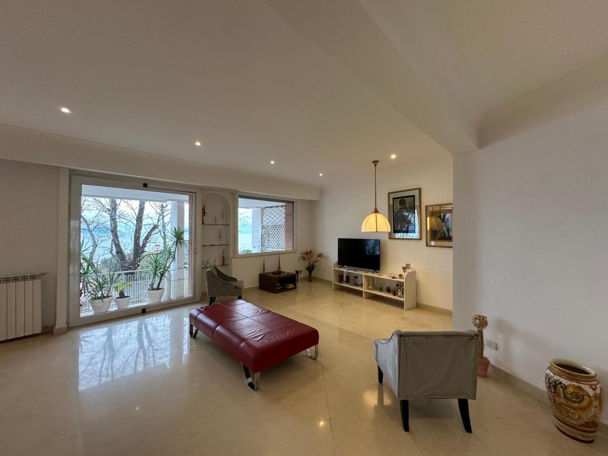 Pf Luxury Apartment Petrarca Posillipo Capri View - My Place Наполи Екстериор снимка