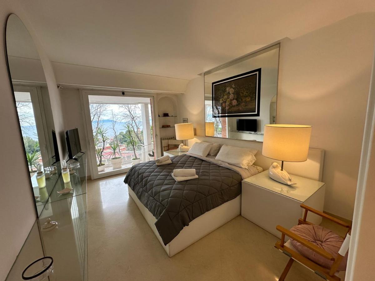 Pf Luxury Apartment Petrarca Posillipo Capri View - My Place Наполи Екстериор снимка