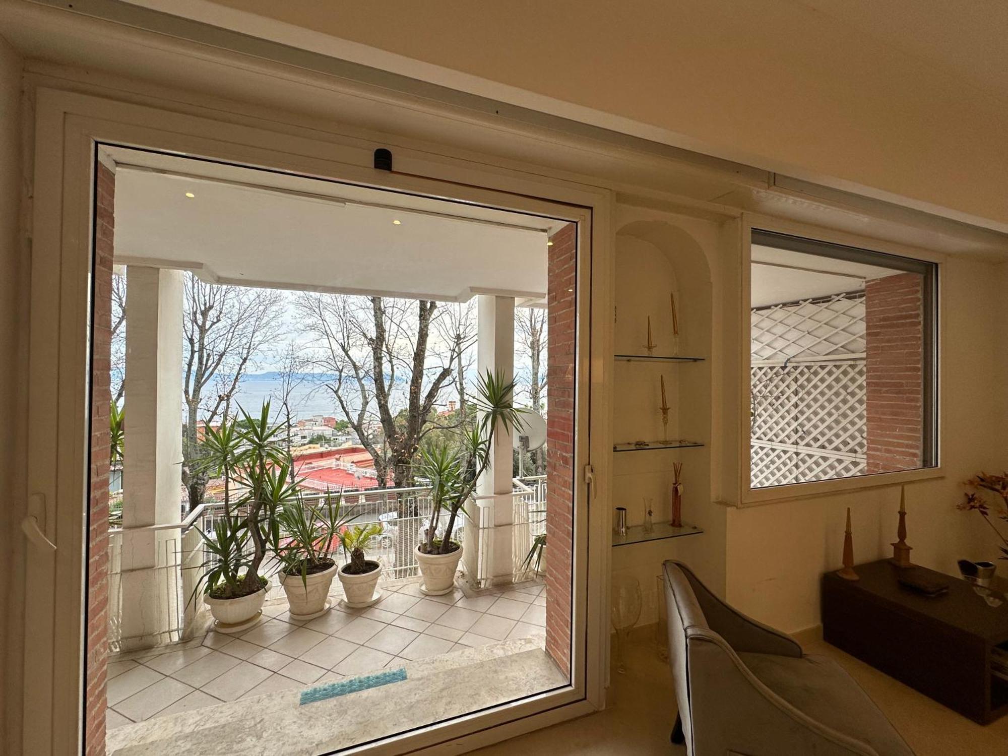 Pf Luxury Apartment Petrarca Posillipo Capri View - My Place Наполи Екстериор снимка